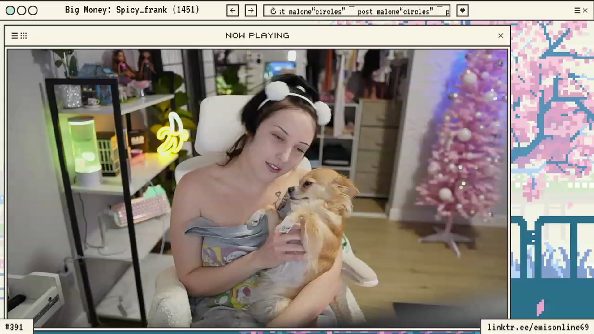 Gallery image thumbnail from EMMEL1NE's myfreecams stream on, 12/04/2023, 24:24 image 4 of 20