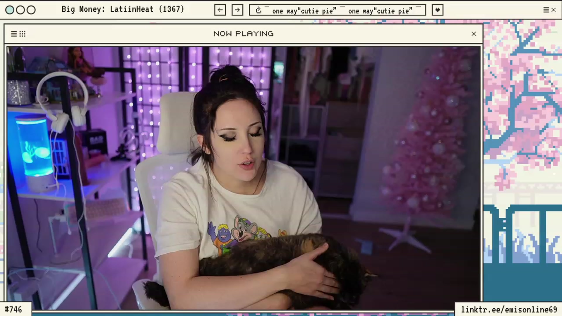 Gallery image thumbnail from EMMEL1NE's myfreecams stream on, 12/08/2023, 09:33 image 19 of 20
