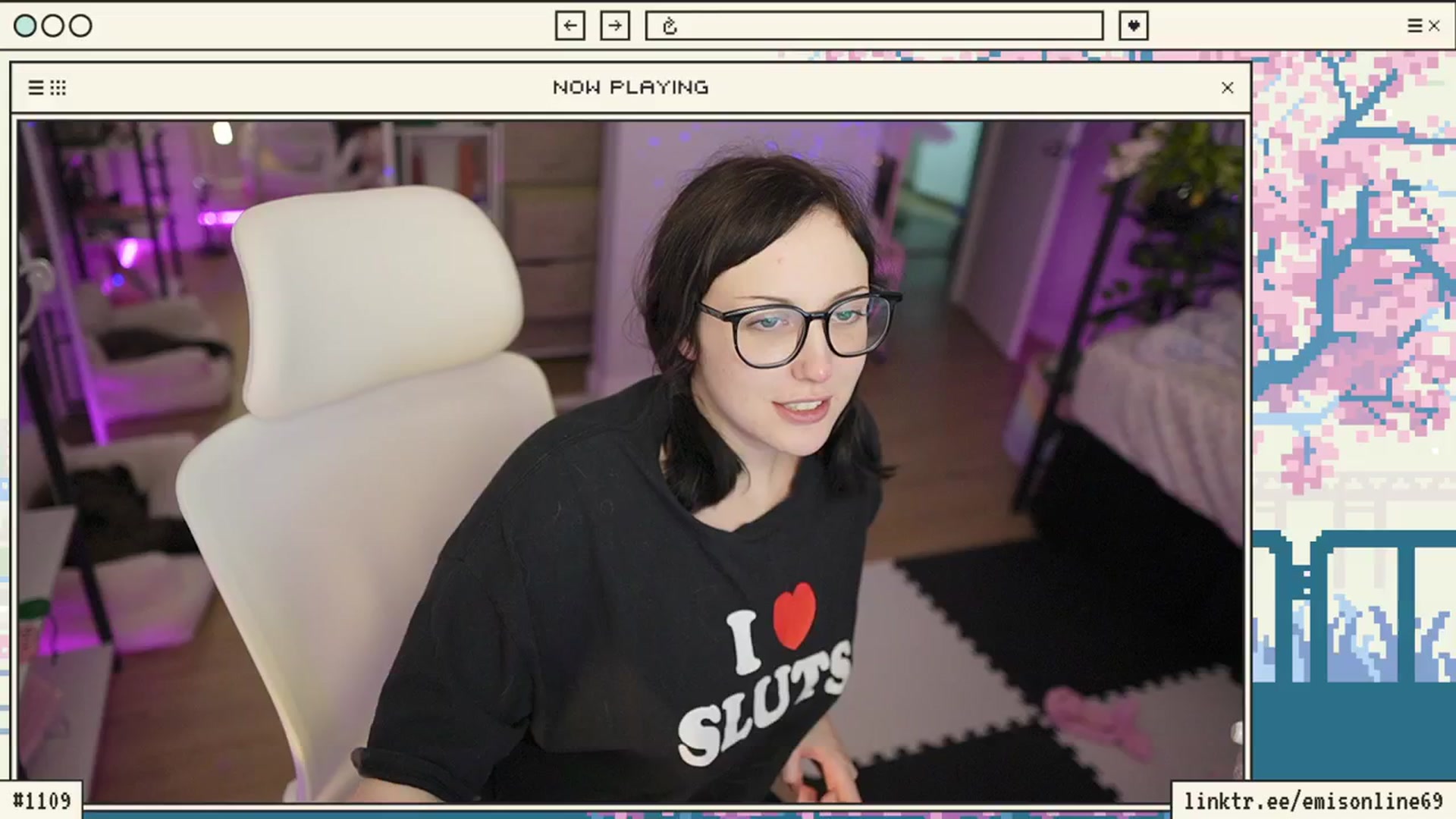 Gallery image thumbnail from EMMEL1NE's myfreecams stream on, 02/11/2024, 10:08 image 15 of 20