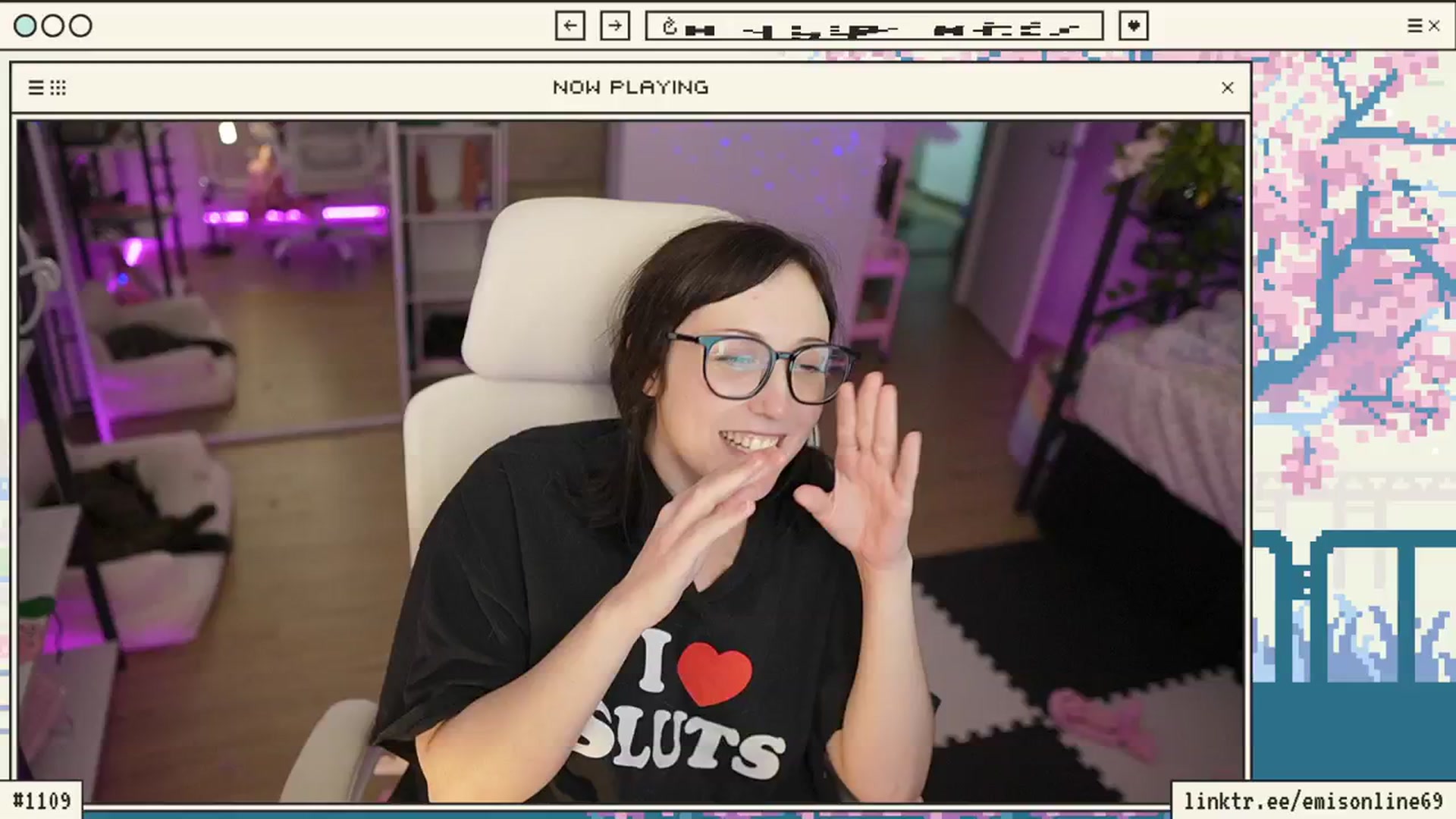 Gallery image thumbnail from EMMEL1NE's myfreecams stream on, 02/11/2024, 10:08 image 16 of 20