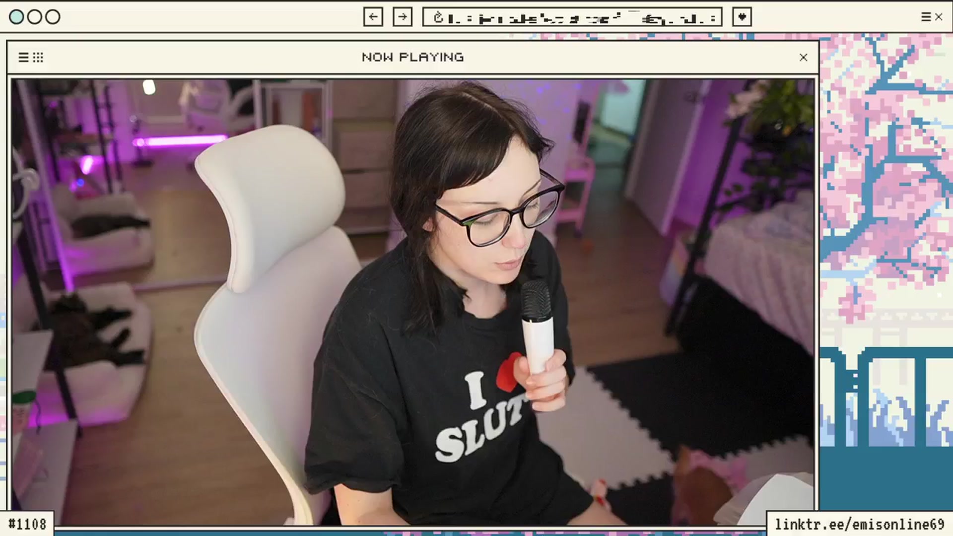Gallery image thumbnail from EMMEL1NE's myfreecams stream on, 02/11/2024, 10:08 image 18 of 20