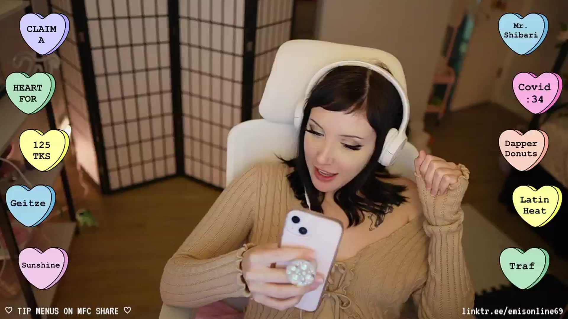 Gallery image thumbnail from EMMEL1NE's myfreecams stream on, 02/20/2024, 07:48 image 18 of 20