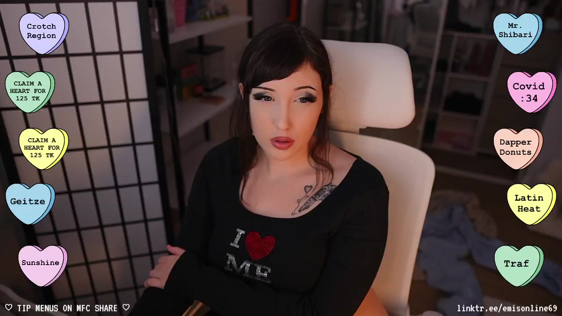 Gallery image thumbnail from EMMEL1NE's myfreecams stream on, 02/26/2024, 05:37 image 10 of 20