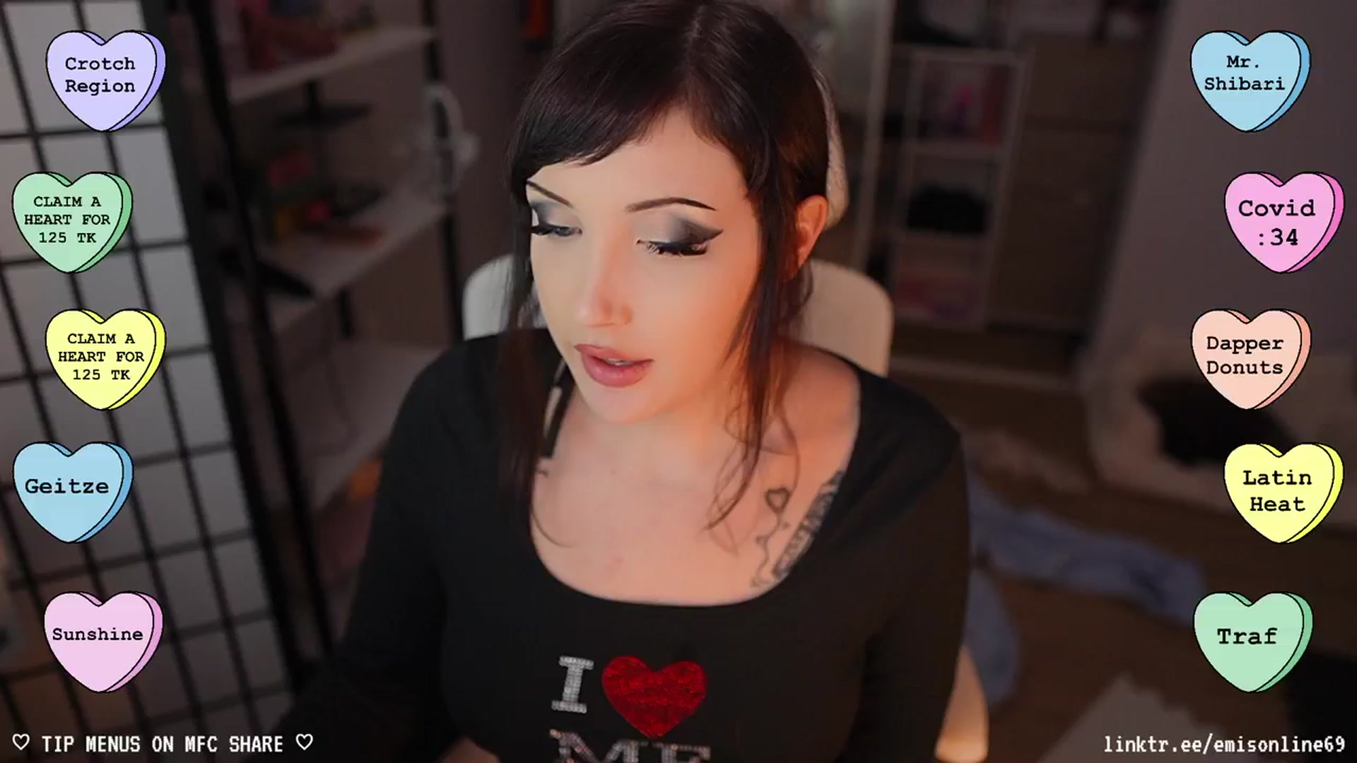 Gallery image thumbnail from EMMEL1NE's myfreecams stream on, 02/26/2024, 05:37 image 14 of 20