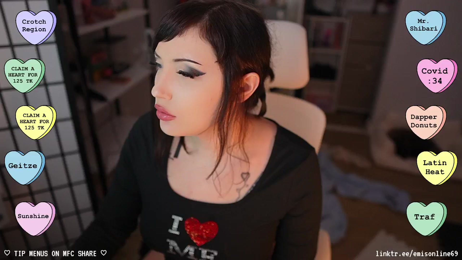 Gallery image thumbnail from EMMEL1NE's myfreecams stream on, 02/26/2024, 05:37 image 15 of 20