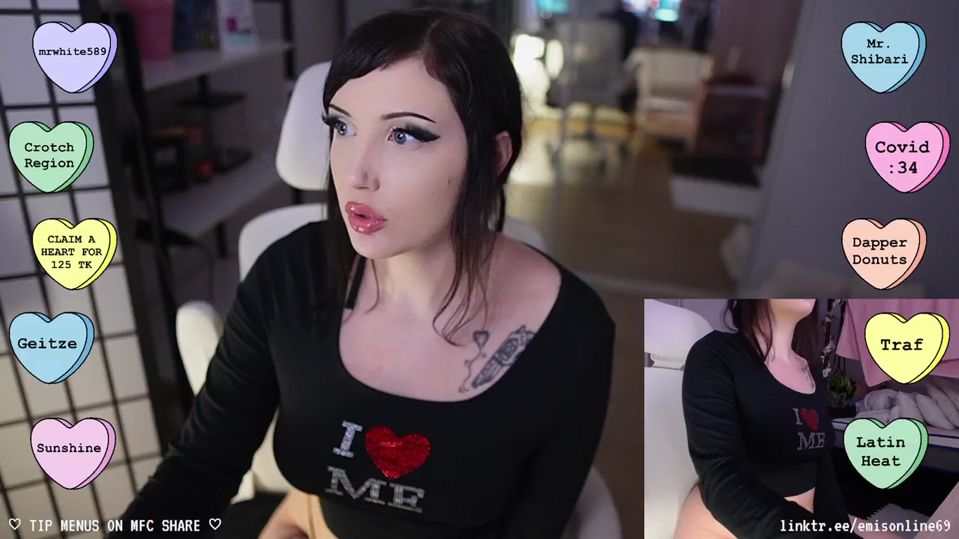 Gallery image thumbnail from EMMEL1NE's myfreecams stream on, 02/26/2024, 06:17 image 7 of 20