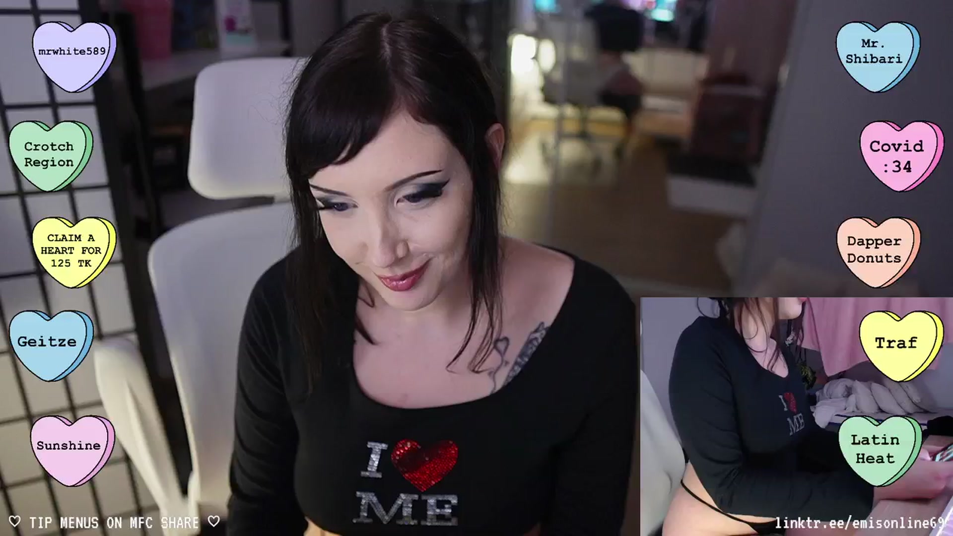 Gallery image thumbnail from EMMEL1NE's myfreecams stream on, 02/26/2024, 06:17 image 2 of 20