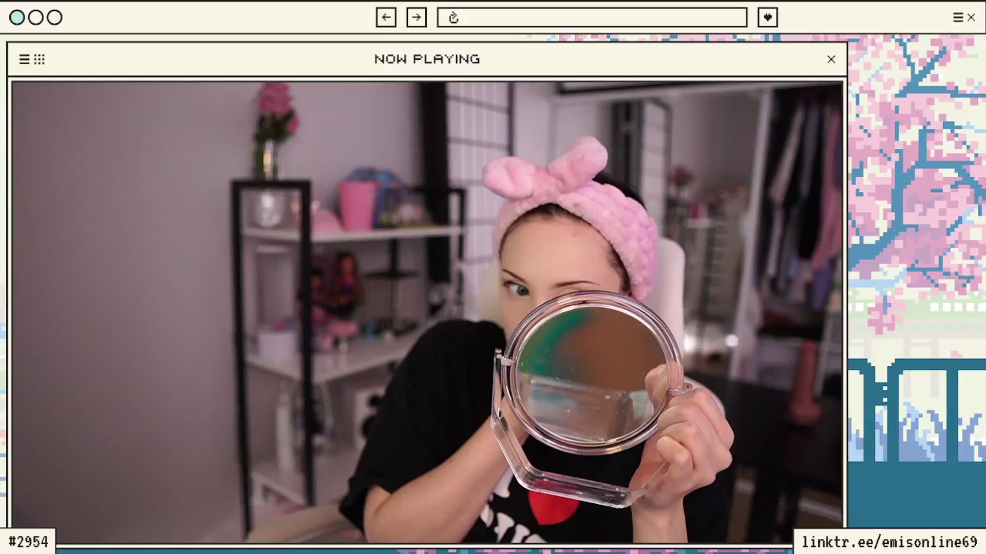 Gallery image thumbnail from EMMEL1NE's myfreecams stream on, 03/02/2024, 22:01 image 6 of 20