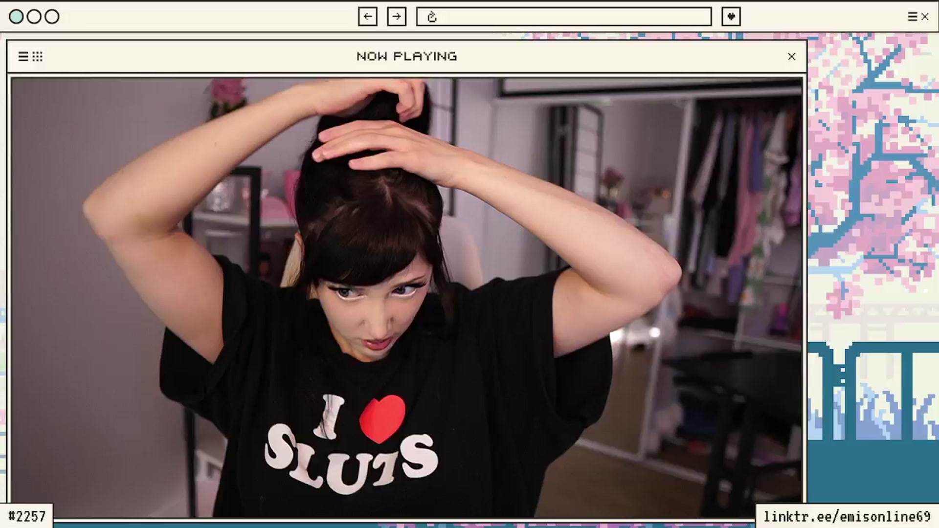 Gallery image thumbnail from EMMEL1NE's myfreecams stream on, 03/02/2024, 22:01 image 15 of 20