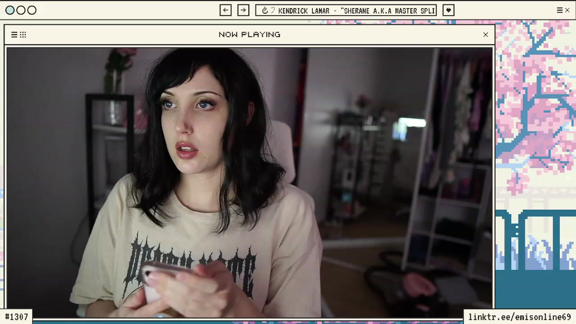 Gallery image thumbnail from EMMEL1NE's myfreecams stream on, 03/11/2024, 24:46 image 14 of 20