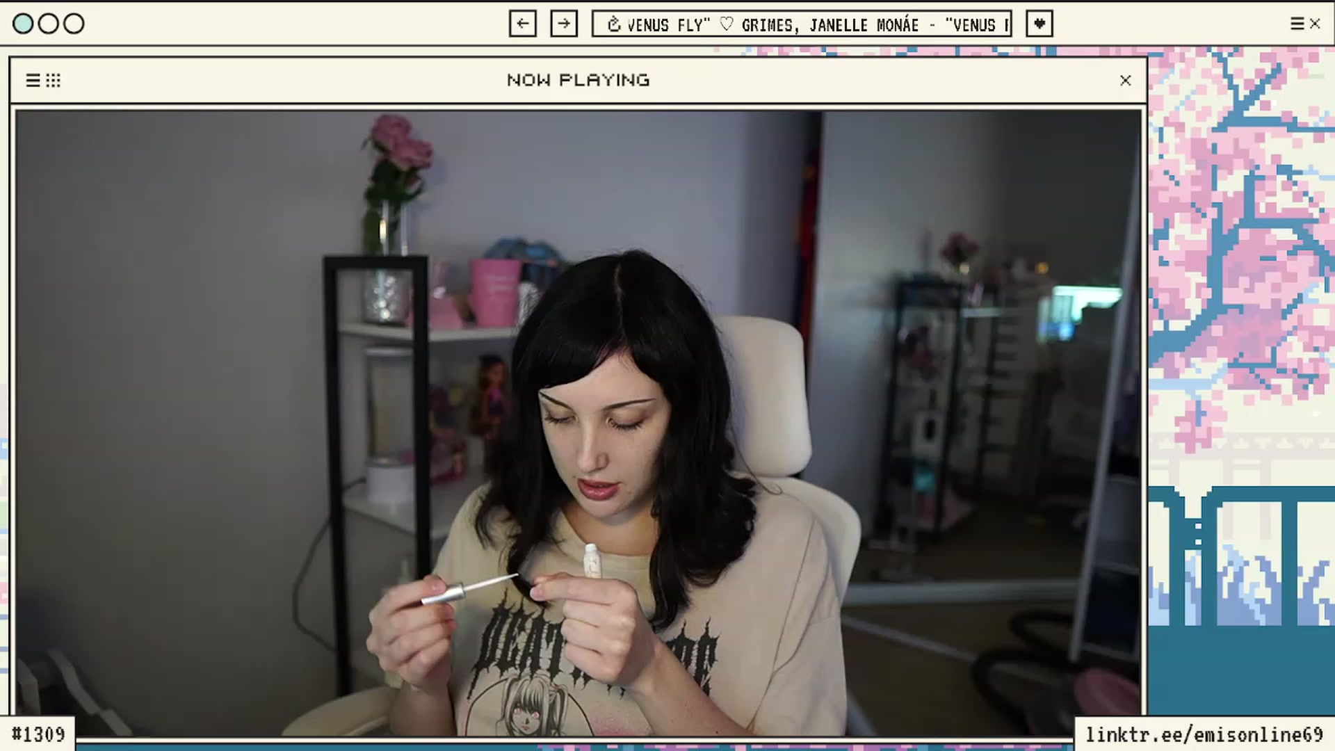 Gallery image thumbnail from EMMEL1NE's myfreecams stream on, 03/11/2024, 24:46 image 1 of 20