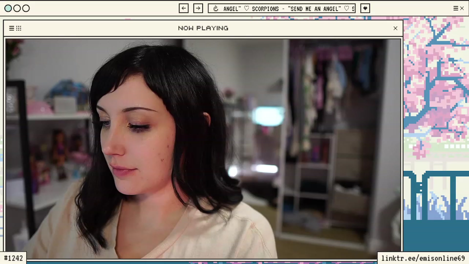 Gallery image thumbnail from EMMEL1NE's myfreecams stream on, 03/11/2024, 02:29 image 17 of 20