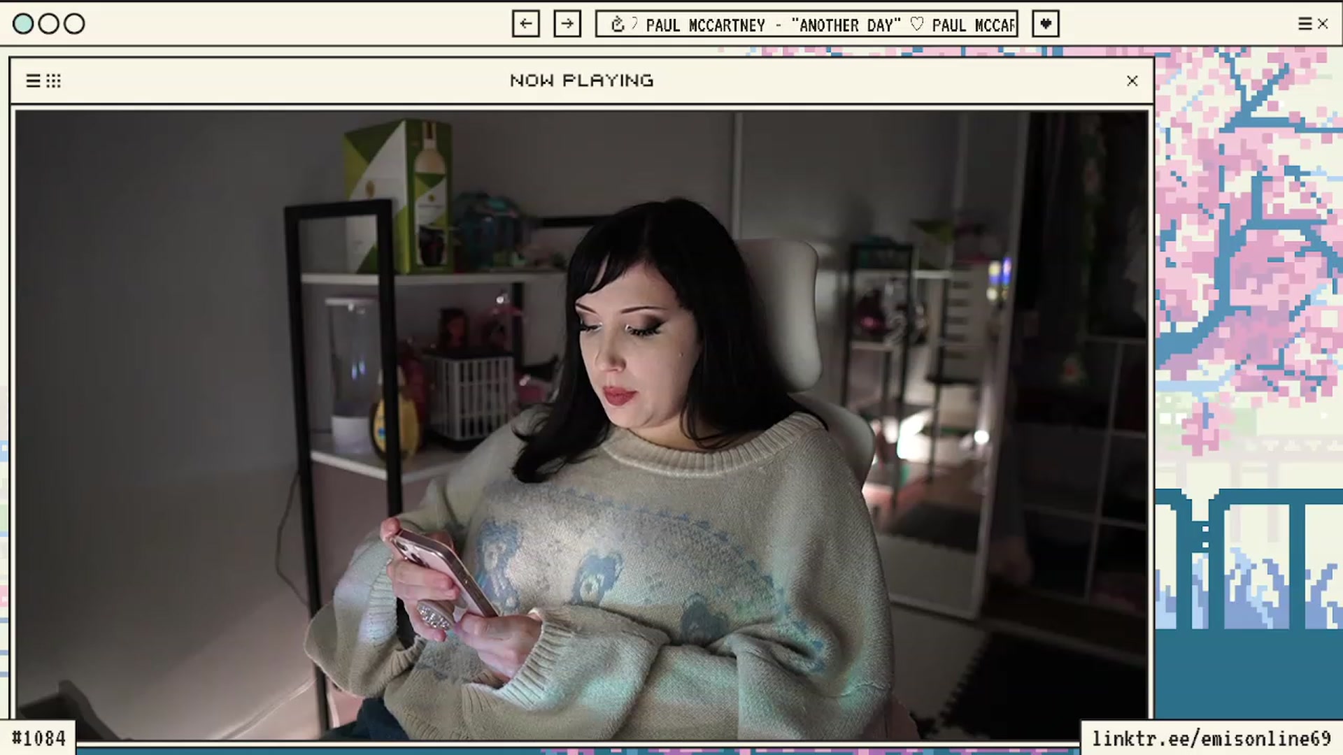 Gallery image thumbnail from EMMEL1NE's myfreecams stream on, 03/12/2024, 02:52 image 9 of 20