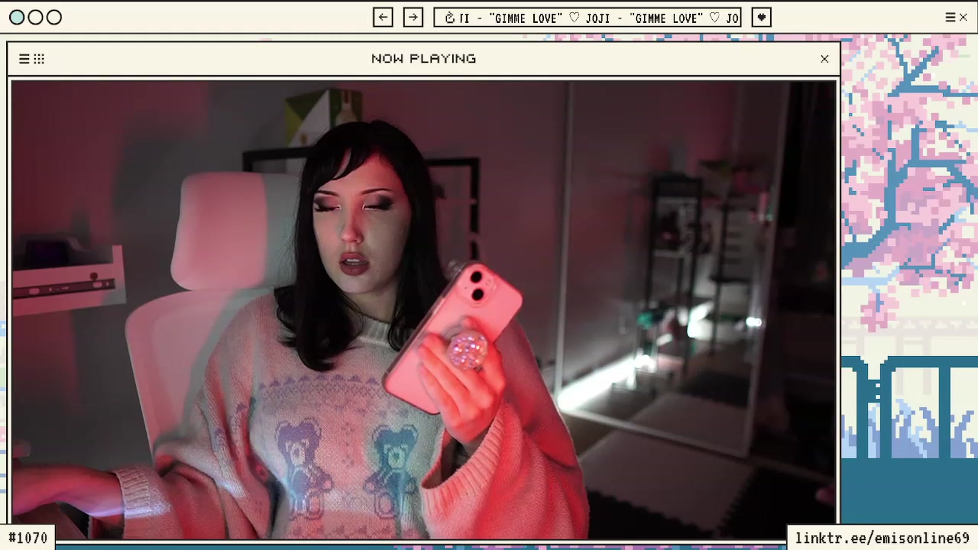 Gallery image thumbnail from EMMEL1NE's myfreecams stream on, 03/12/2024, 02:52 image 13 of 20