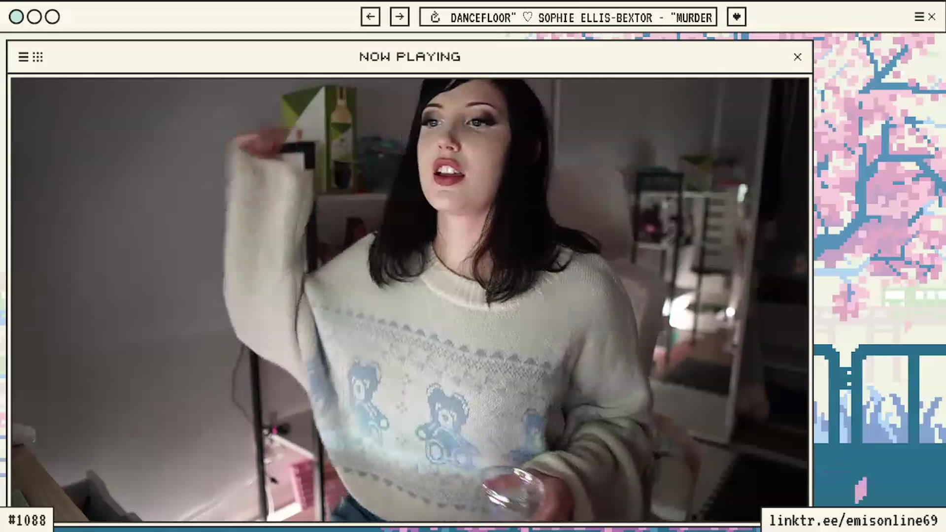 Gallery image thumbnail from EMMEL1NE's myfreecams stream on, 03/12/2024, 02:52 image 7 of 20