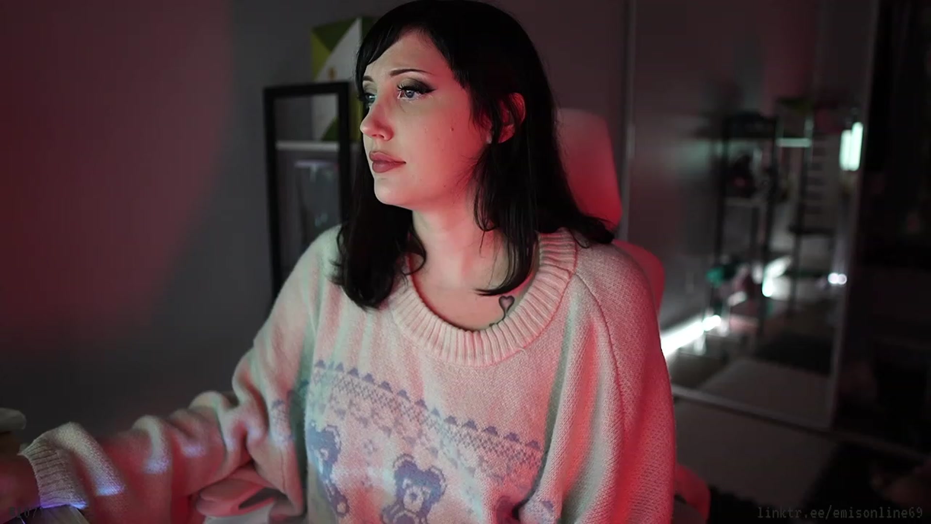 Gallery image thumbnail from EMMEL1NE's myfreecams stream on, 03/12/2024, 02:52 image 20 of 20