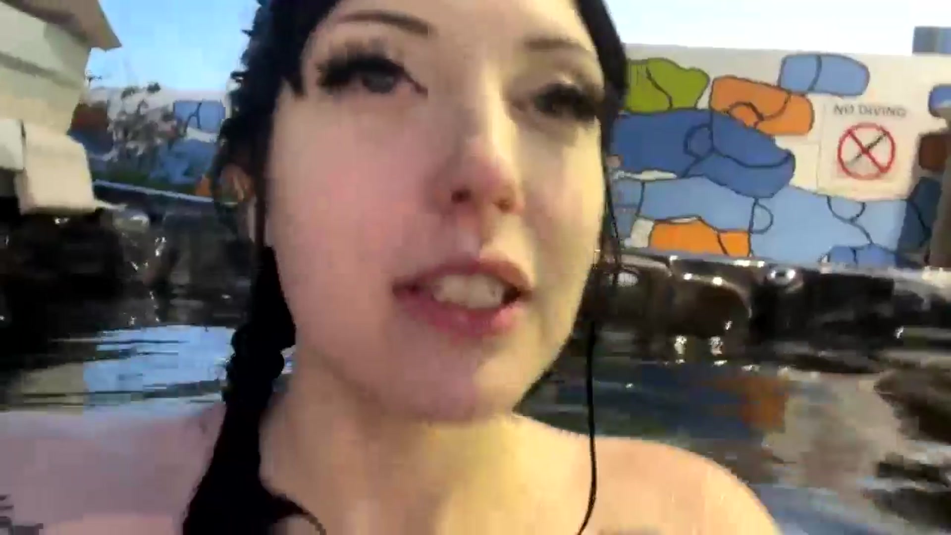 Gallery image thumbnail from EMMEL1NE's myfreecams stream on, 05/21/2024, 12:45 image 8 of 20