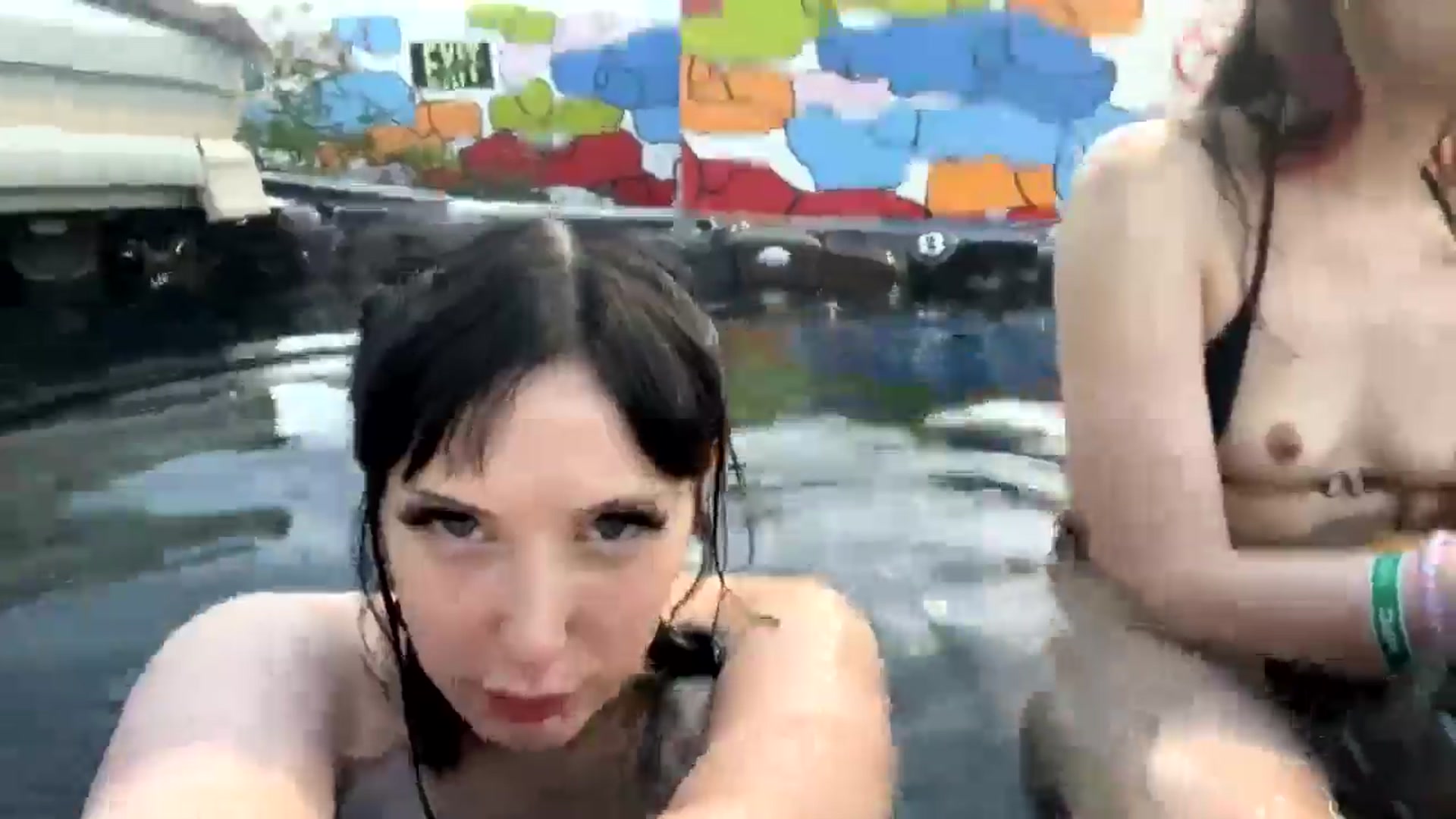 Gallery image thumbnail from EMMEL1NE's myfreecams stream on, 05/21/2024, 12:45 image 15 of 20