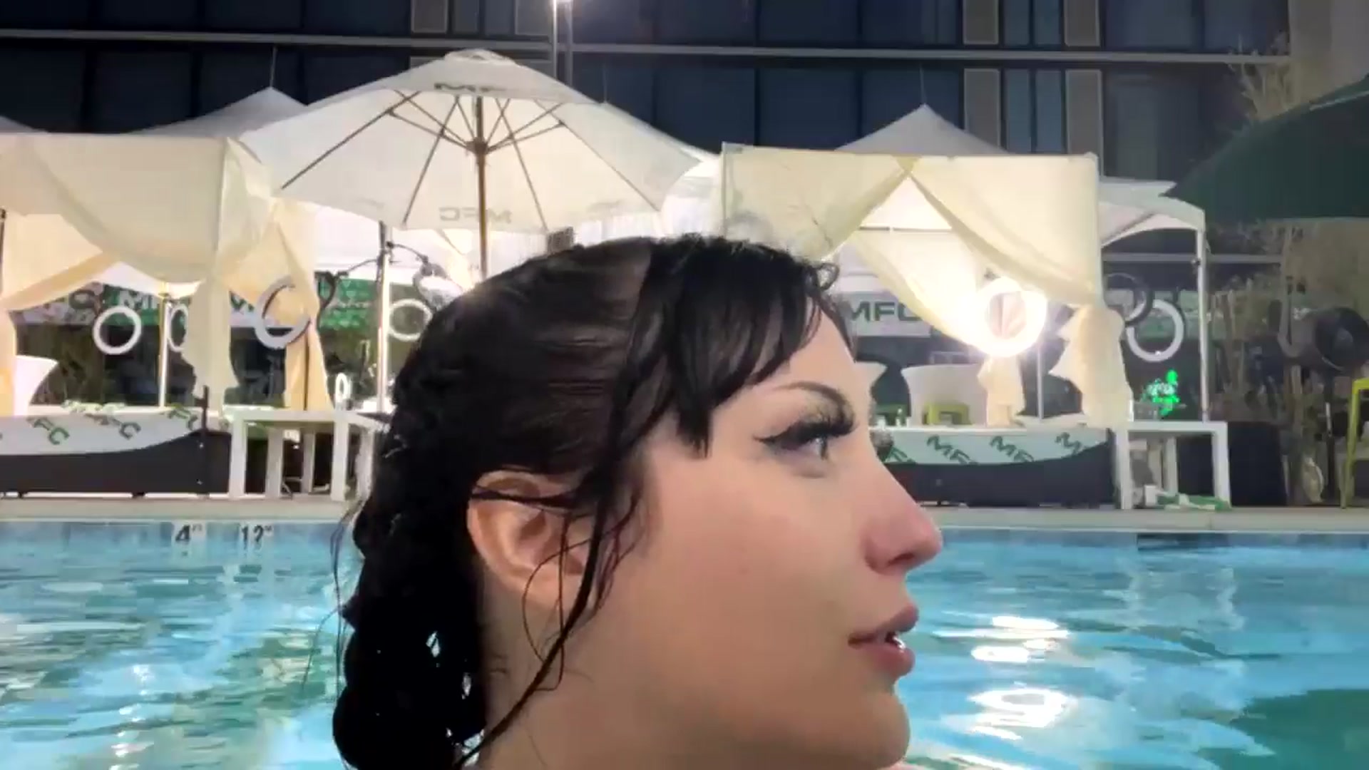 Gallery image thumbnail from EMMEL1NE's myfreecams stream on, 05/21/2024, 12:45 image 3 of 20