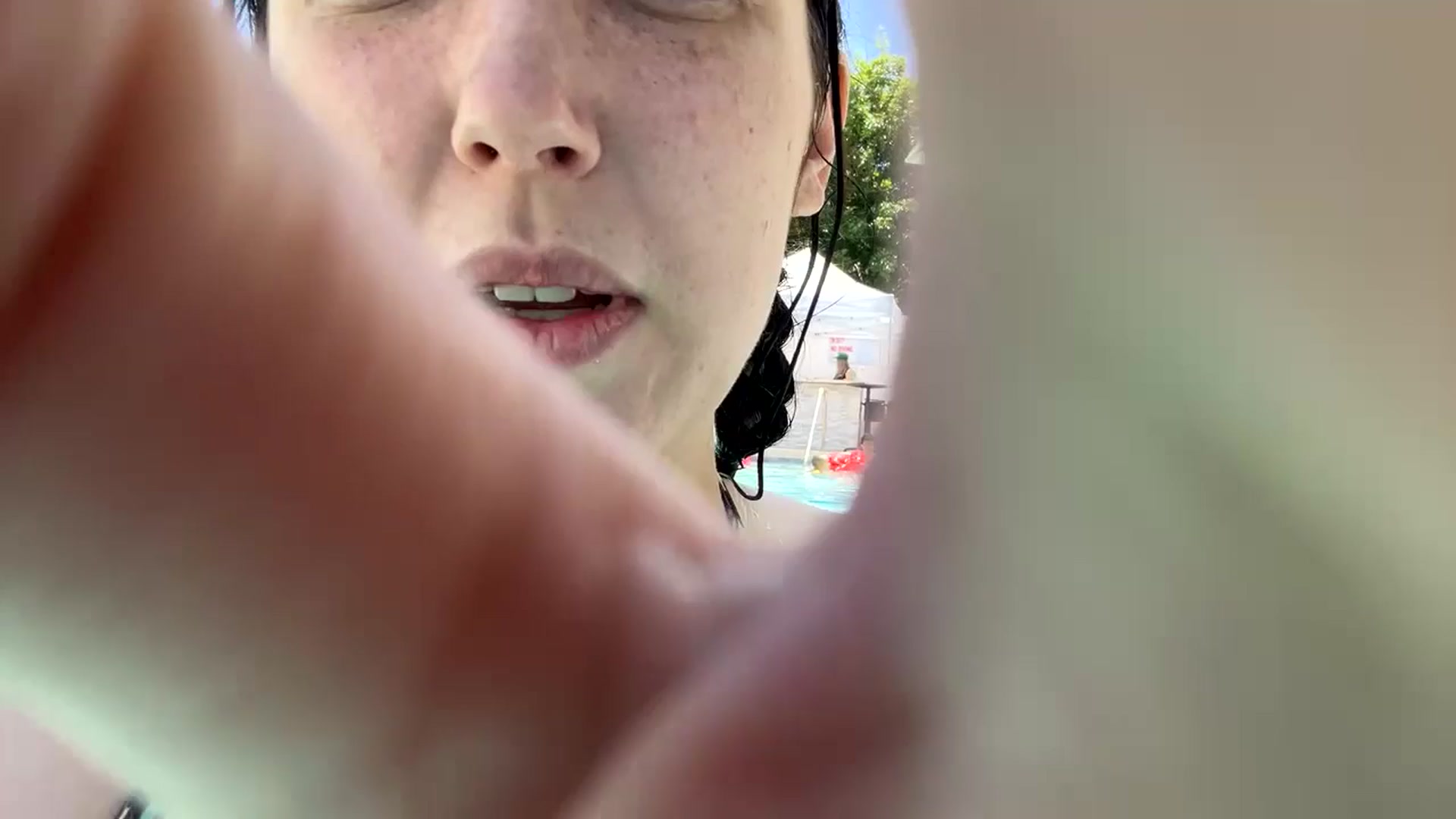 Gallery image thumbnail from EMMEL1NE's myfreecams stream on, 05/21/2024, 21:32 image 10 of 20