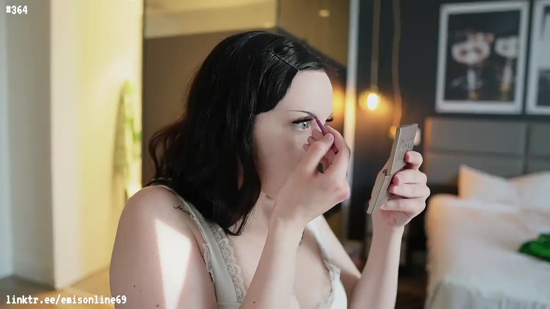 Gallery image thumbnail from EMMEL1NE's myfreecams stream on, 05/22/2024, 01:30 image 6 of 20