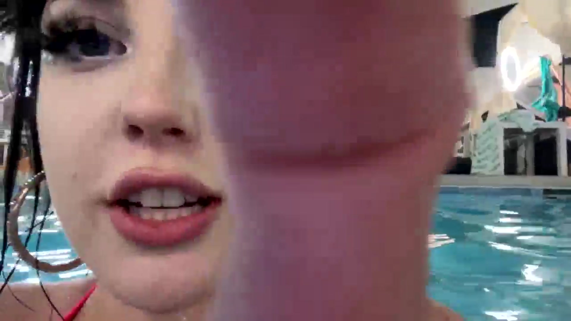 Gallery image thumbnail from EMMEL1NE's myfreecams stream on, 05/23/2024, 08:00 image 3 of 20
