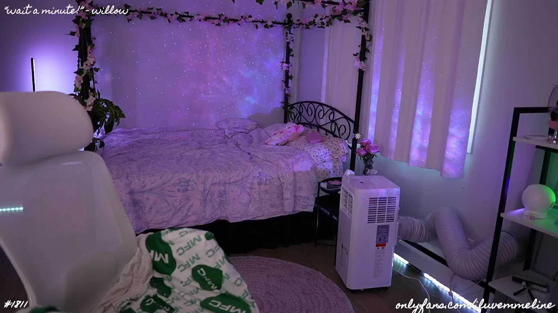 Gallery image thumbnail from EMMEL1NE's myfreecams stream on, 06/23/2024, 05:19 image 4 of 20