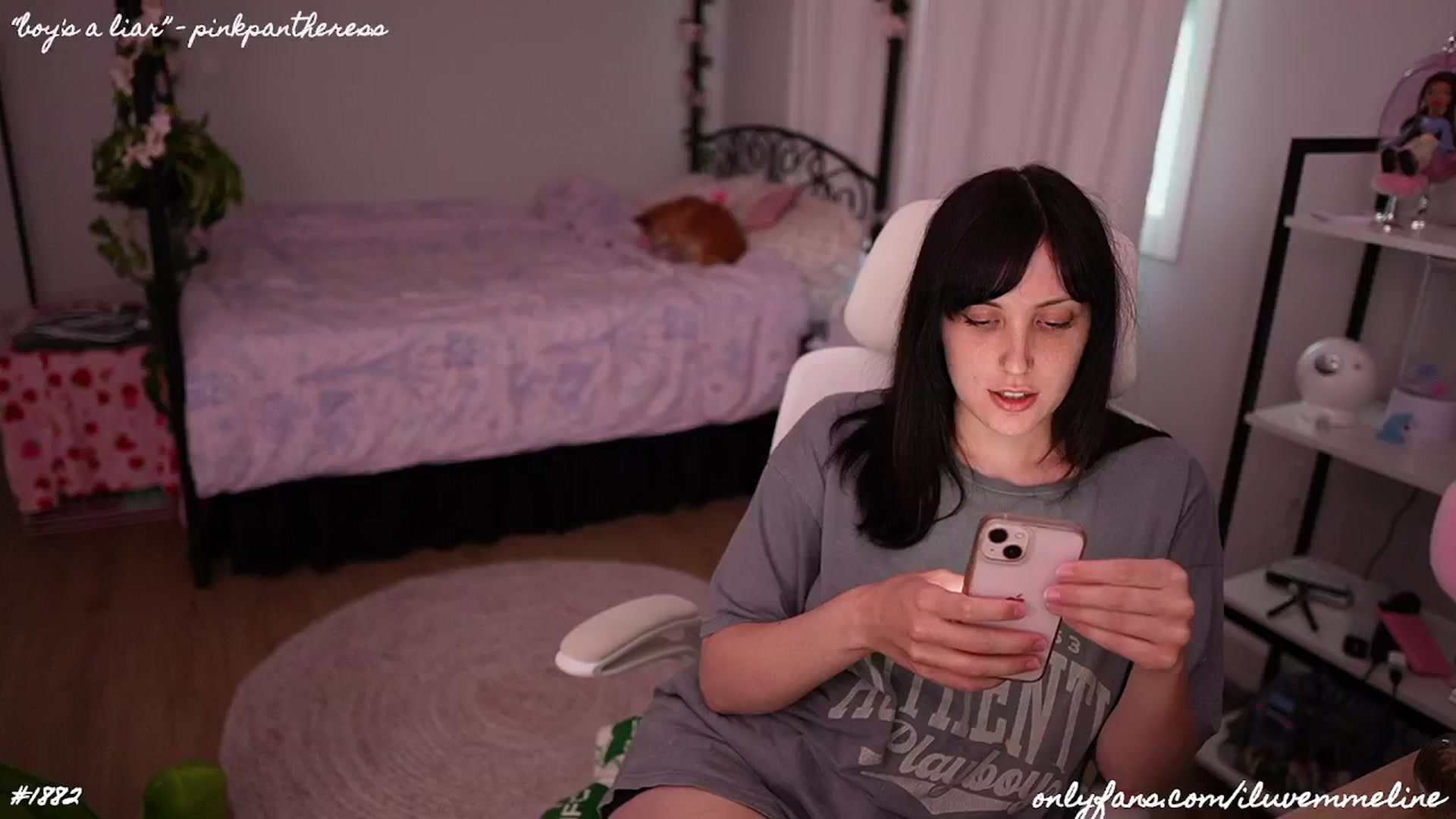 Gallery image thumbnail from EMMEL1NE's myfreecams stream on, 06/26/2024, 02:59 image 1 of 20
