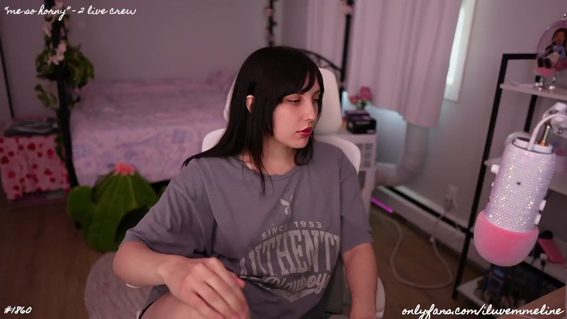 Gallery image thumbnail from EMMEL1NE's myfreecams stream on, 06/26/2024, 02:59 image 9 of 20