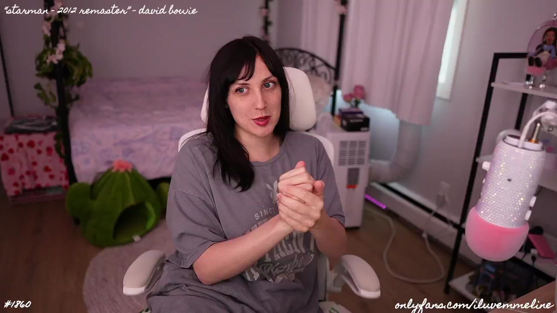 Gallery image thumbnail from EMMEL1NE's myfreecams stream on, 06/26/2024, 02:59 image 8 of 20