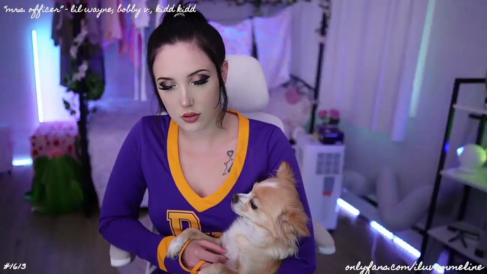 Gallery image thumbnail from EMMEL1NE's myfreecams stream on, 06/28/2024, 03:43 image 13 of 20