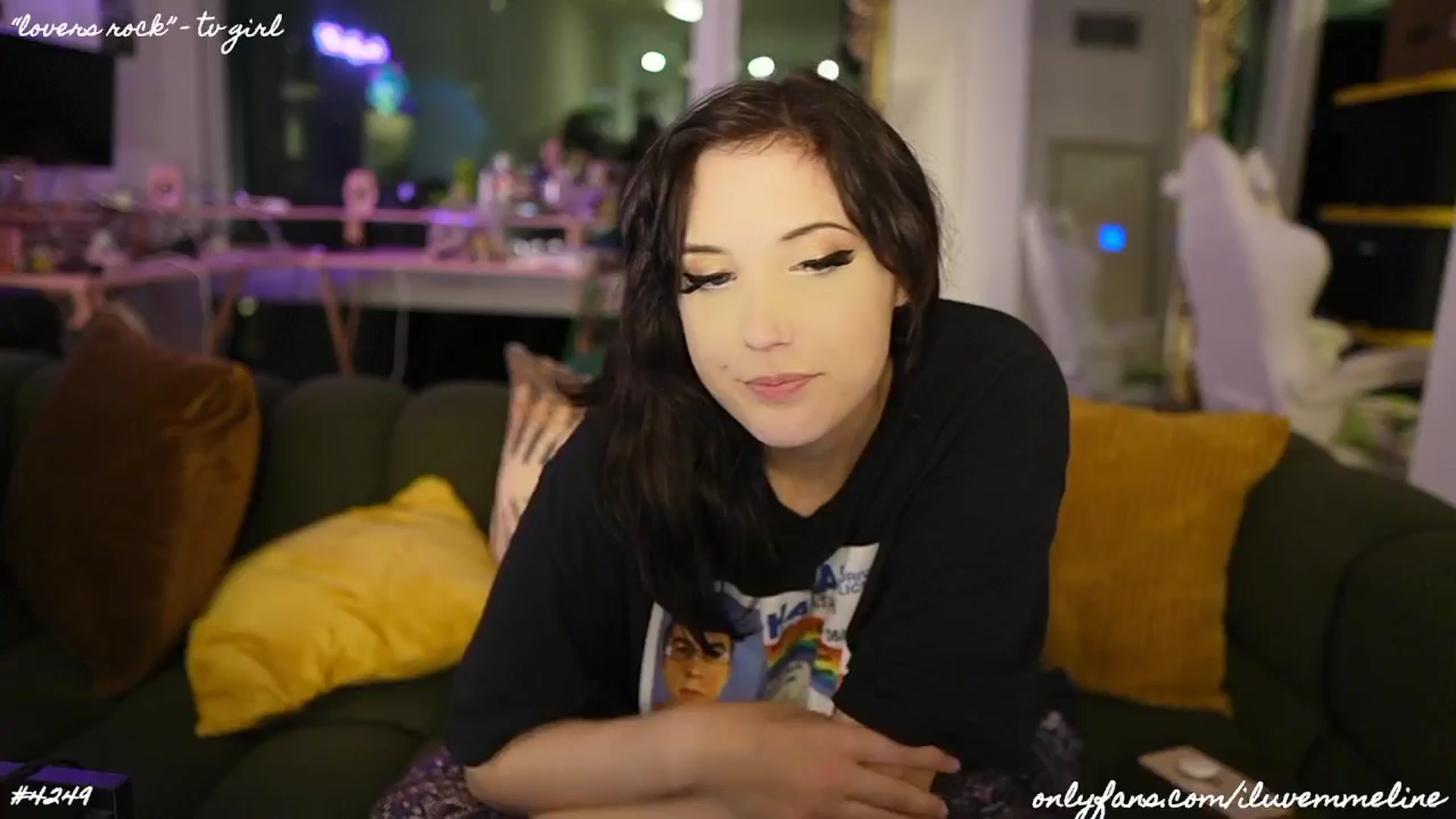 Gallery image thumbnail from EMMEL1NE's myfreecams stream on, 07/06/2024, 09:15 image 1 of 20