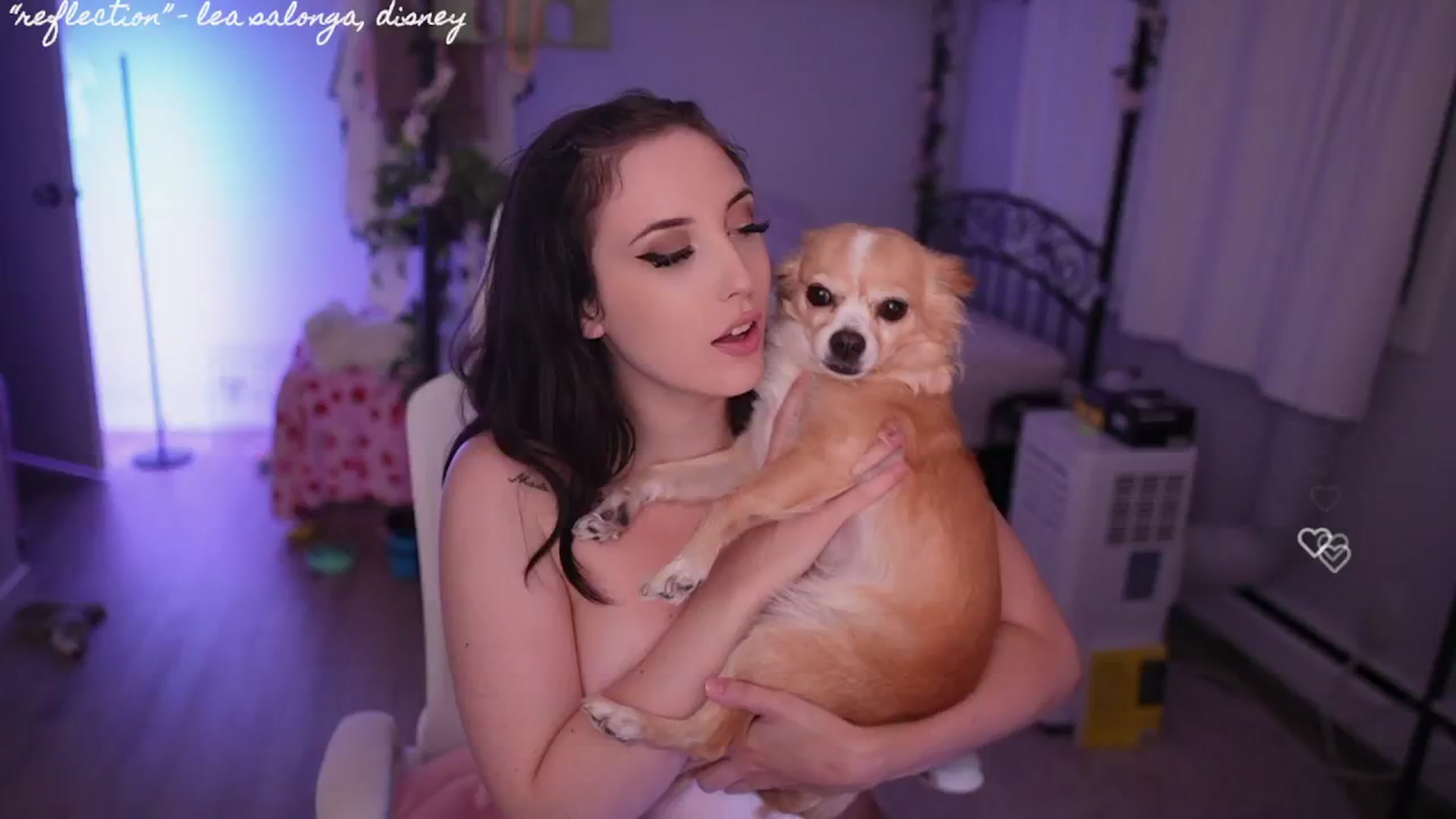 Gallery image thumbnail from EMMEL1NE's myfreecams stream on, 07/23/2024, 07:00 image 4 of 20