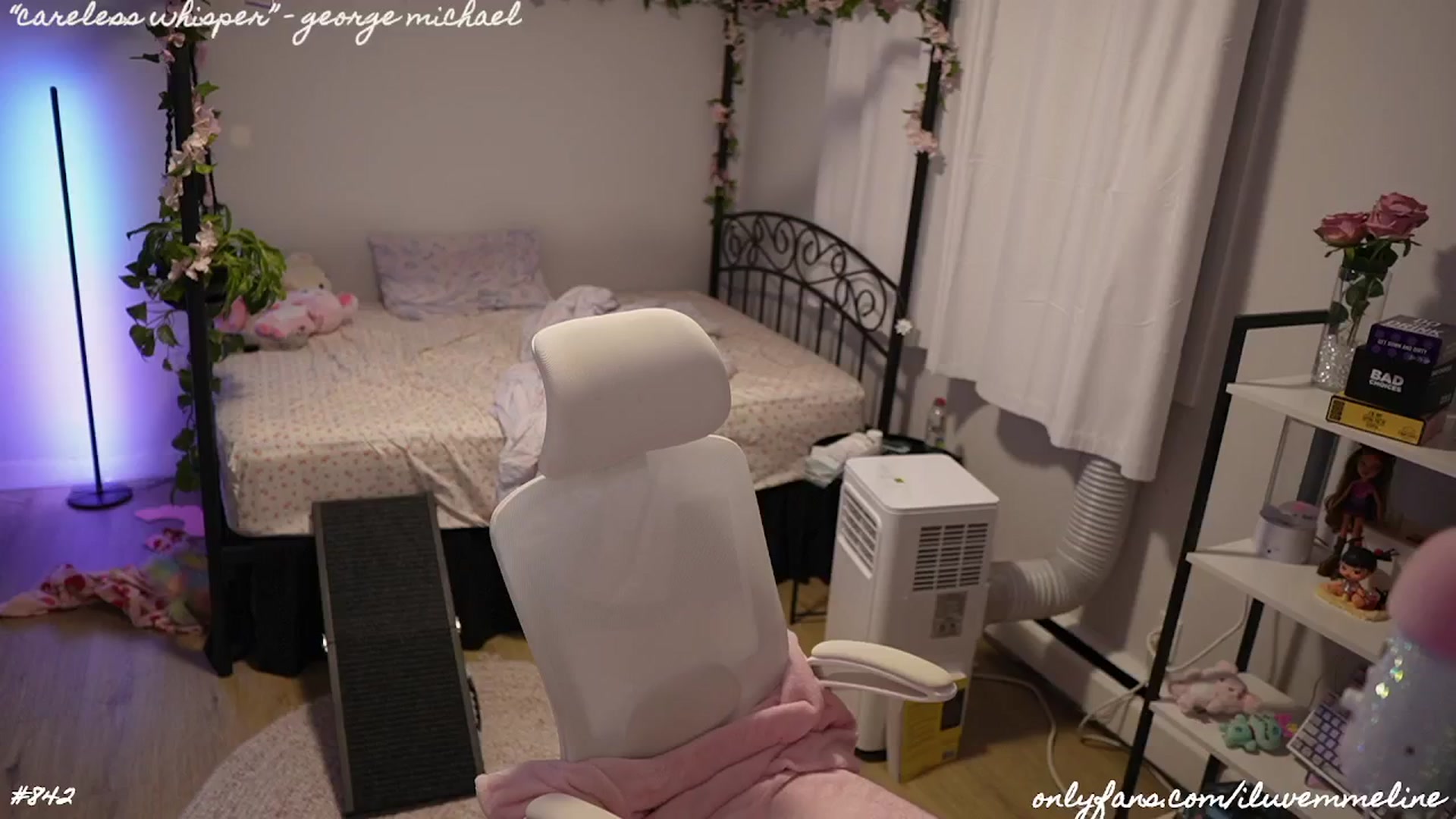 Gallery image thumbnail from EMMEL1NE's myfreecams stream on, 08/03/2024, 07:53 image 5 of 20
