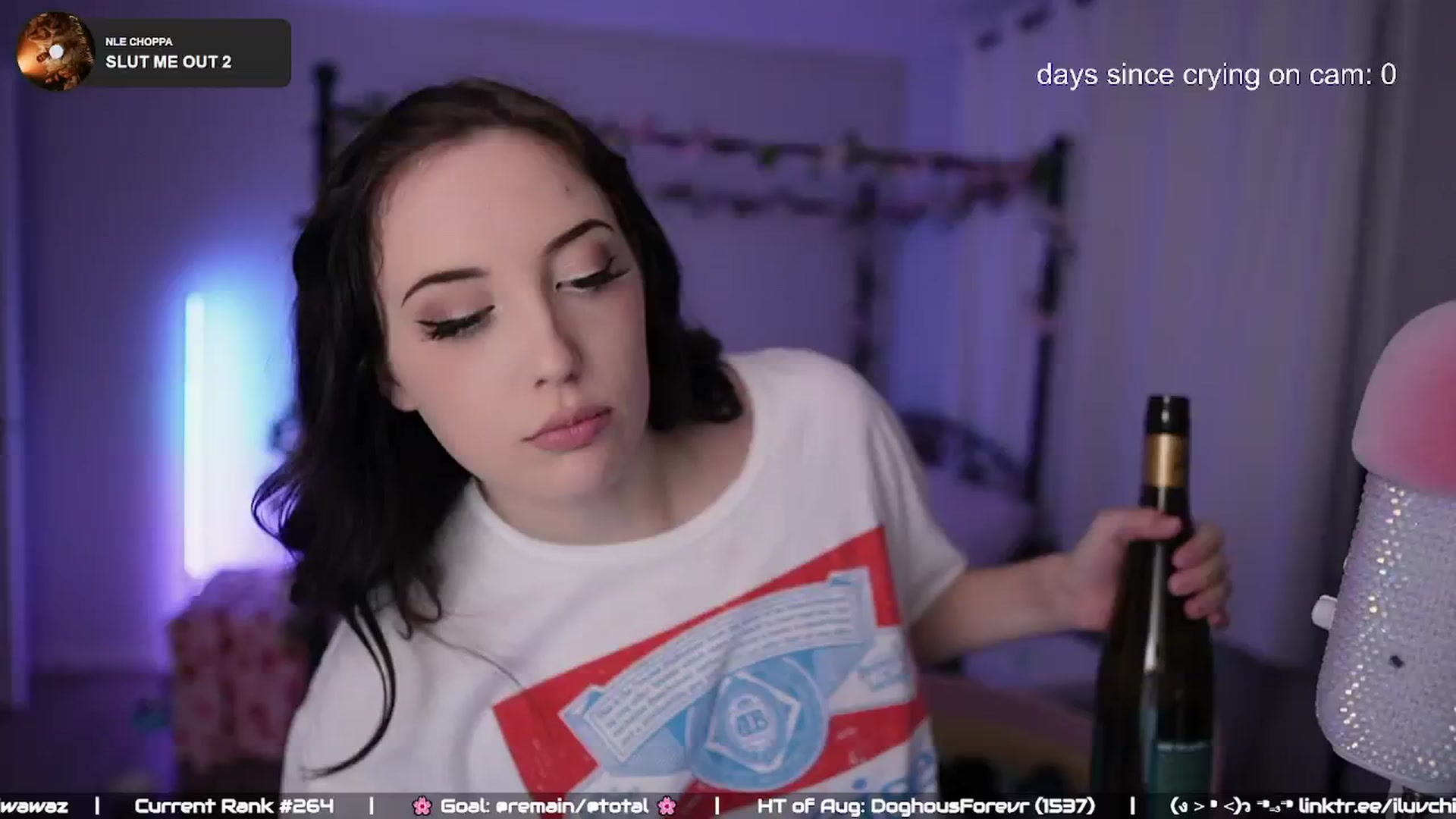 Gallery image thumbnail from EMMEL1NE's myfreecams stream on, 08/09/2024, 03:38 image 17 of 20