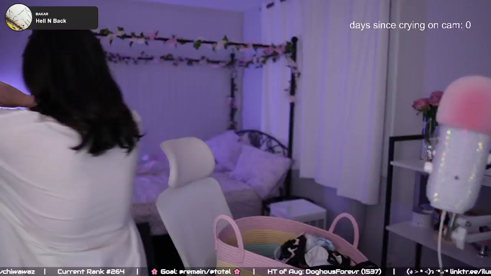Gallery image thumbnail from EMMEL1NE's myfreecams stream on, 08/09/2024, 03:38 image 1 of 20