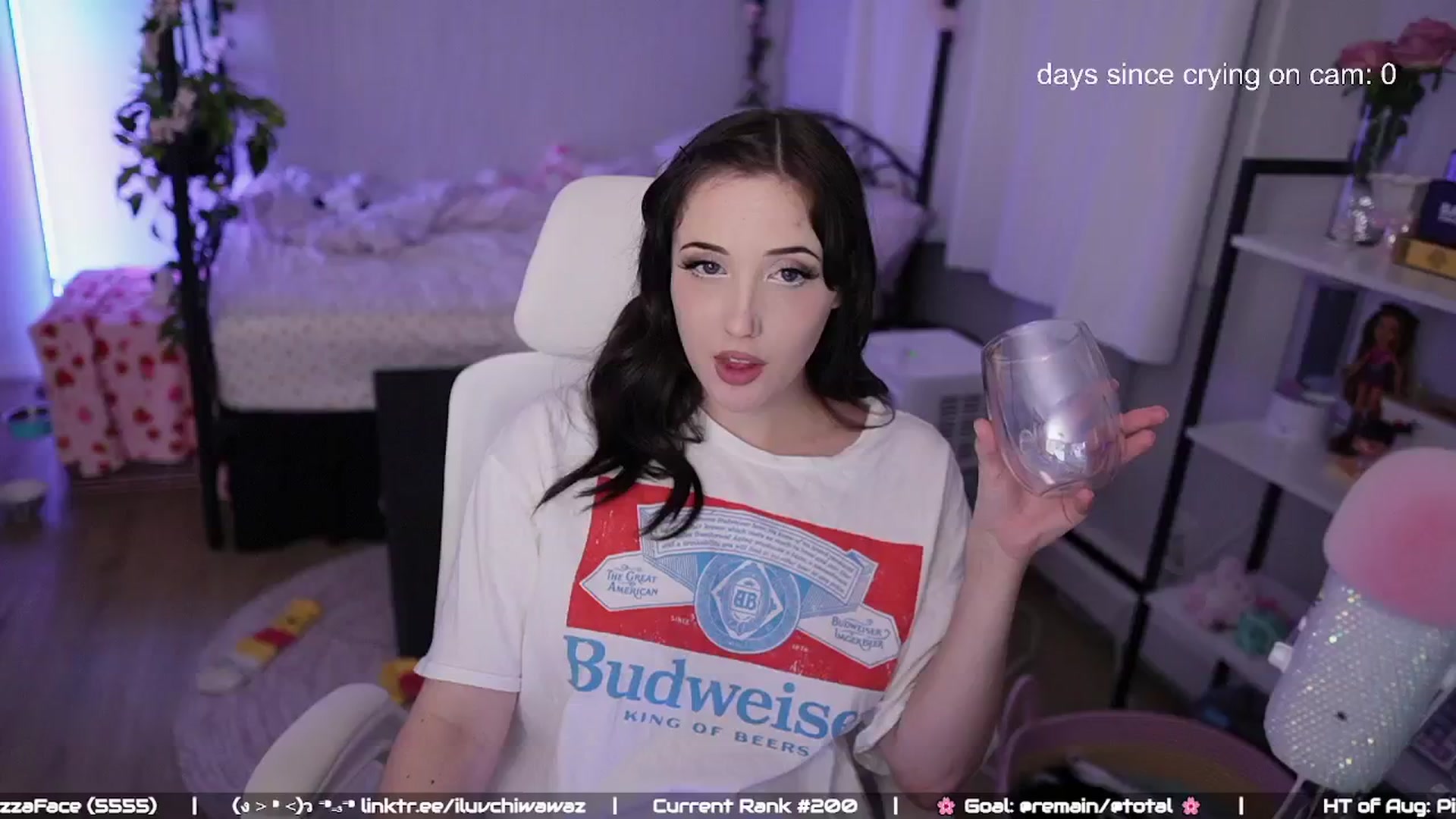 Gallery image thumbnail from EMMEL1NE's myfreecams stream on, 08/09/2024, 04:28 image 8 of 20