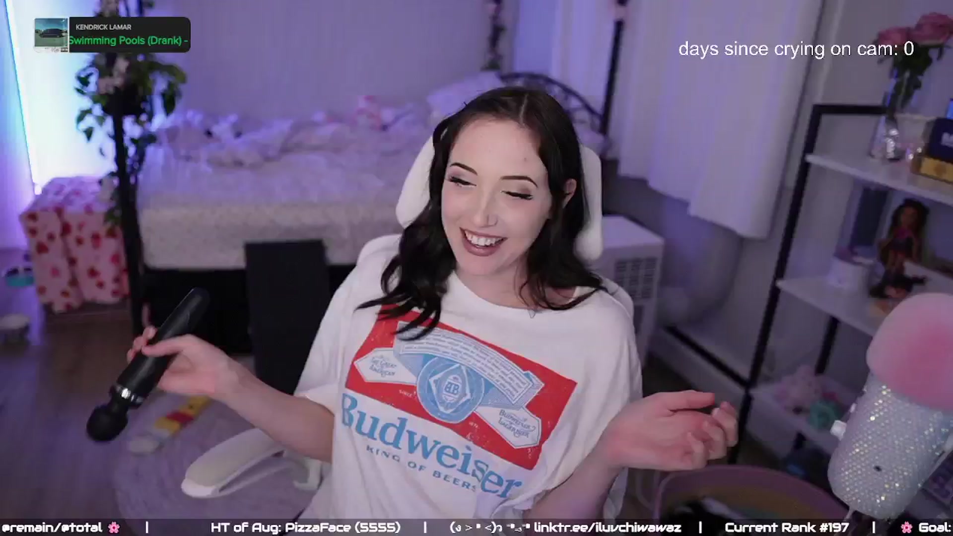 Gallery image thumbnail from EMMEL1NE's myfreecams stream on, 08/09/2024, 04:28 image 11 of 20