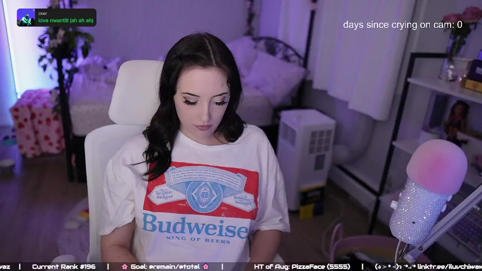 Gallery image thumbnail from EMMEL1NE's myfreecams stream on, 08/09/2024, 04:47 image 11 of 20