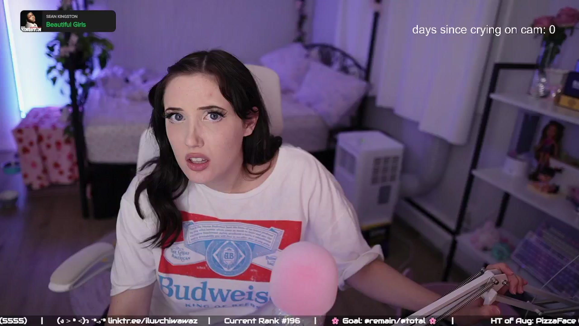 Gallery image thumbnail from EMMEL1NE's myfreecams stream on, 08/09/2024, 04:47 image 16 of 20