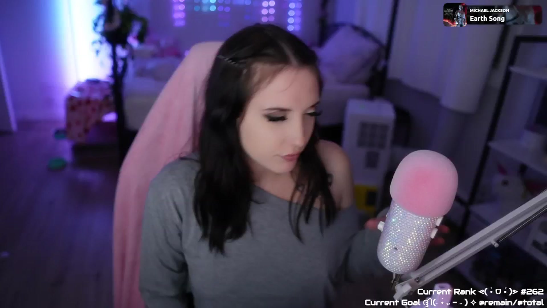 Gallery image thumbnail from EMMEL1NE's myfreecams stream on, 08/21/2024, 08:27 image 9 of 20