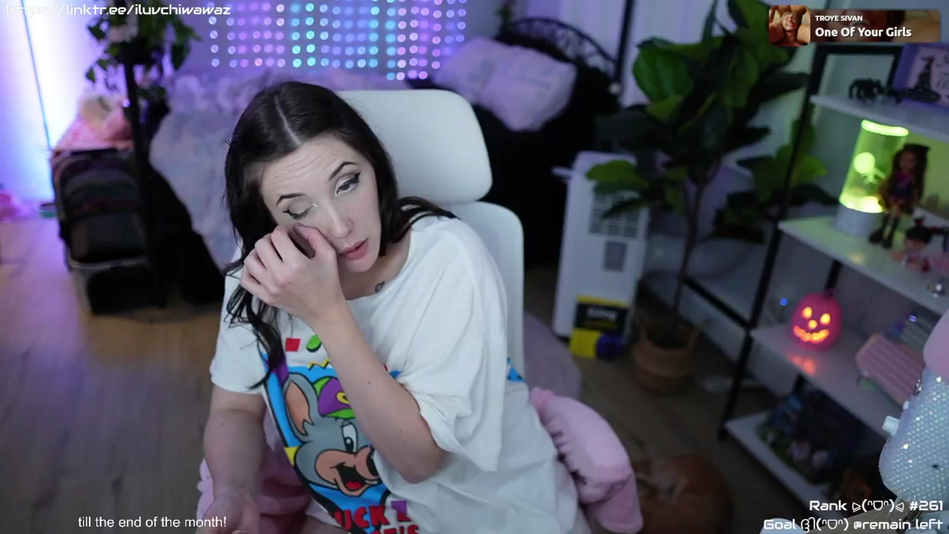 Gallery image thumbnail from EMMEL1NE's myfreecams stream on, 09/01/2024, 09:04 image 10 of 20
