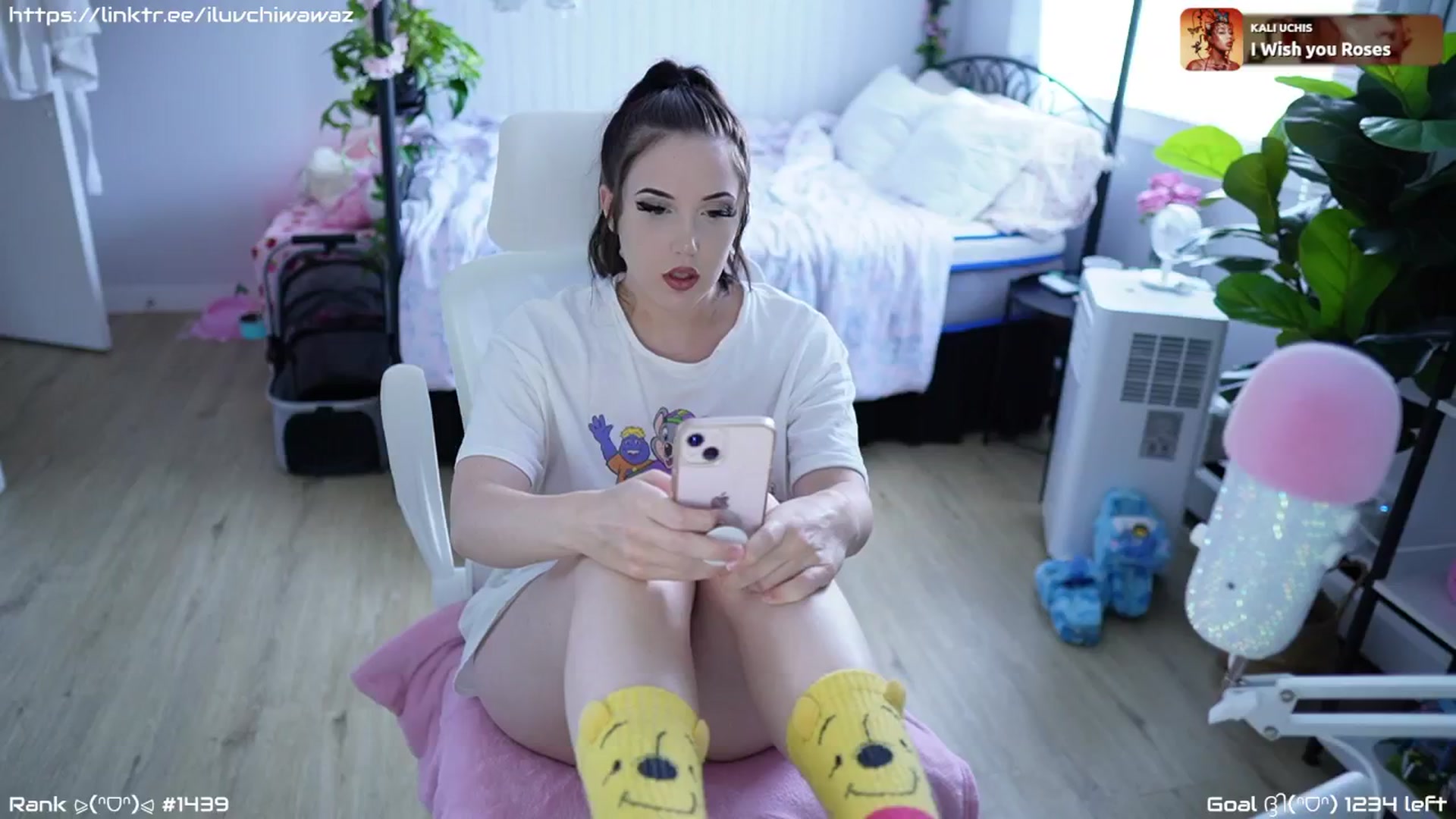 Gallery image thumbnail from EMMEL1NE's myfreecams stream on, 09/05/2024, 24:00 image 8 of 20
