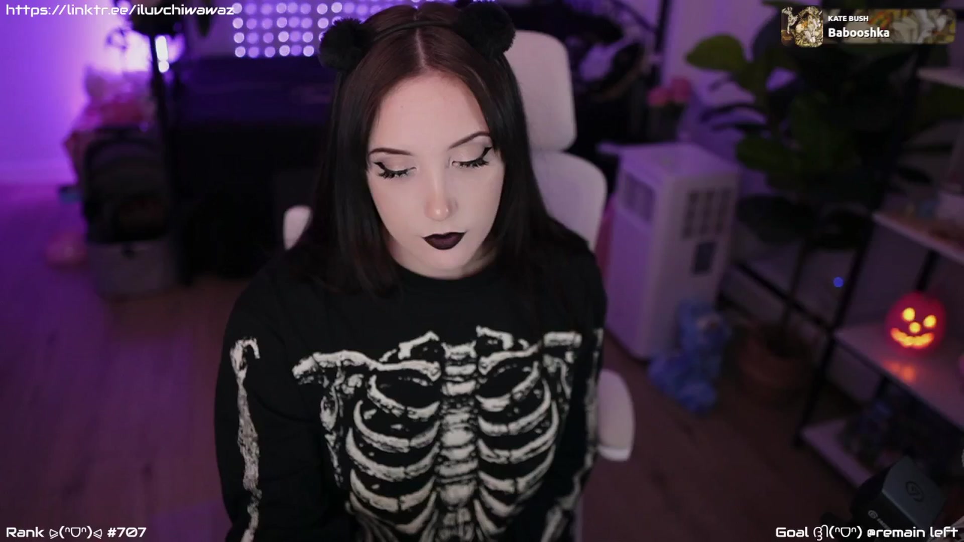 Gallery image thumbnail from EMMEL1NE's myfreecams stream on, 09/07/2024, 02:32 image 9 of 20