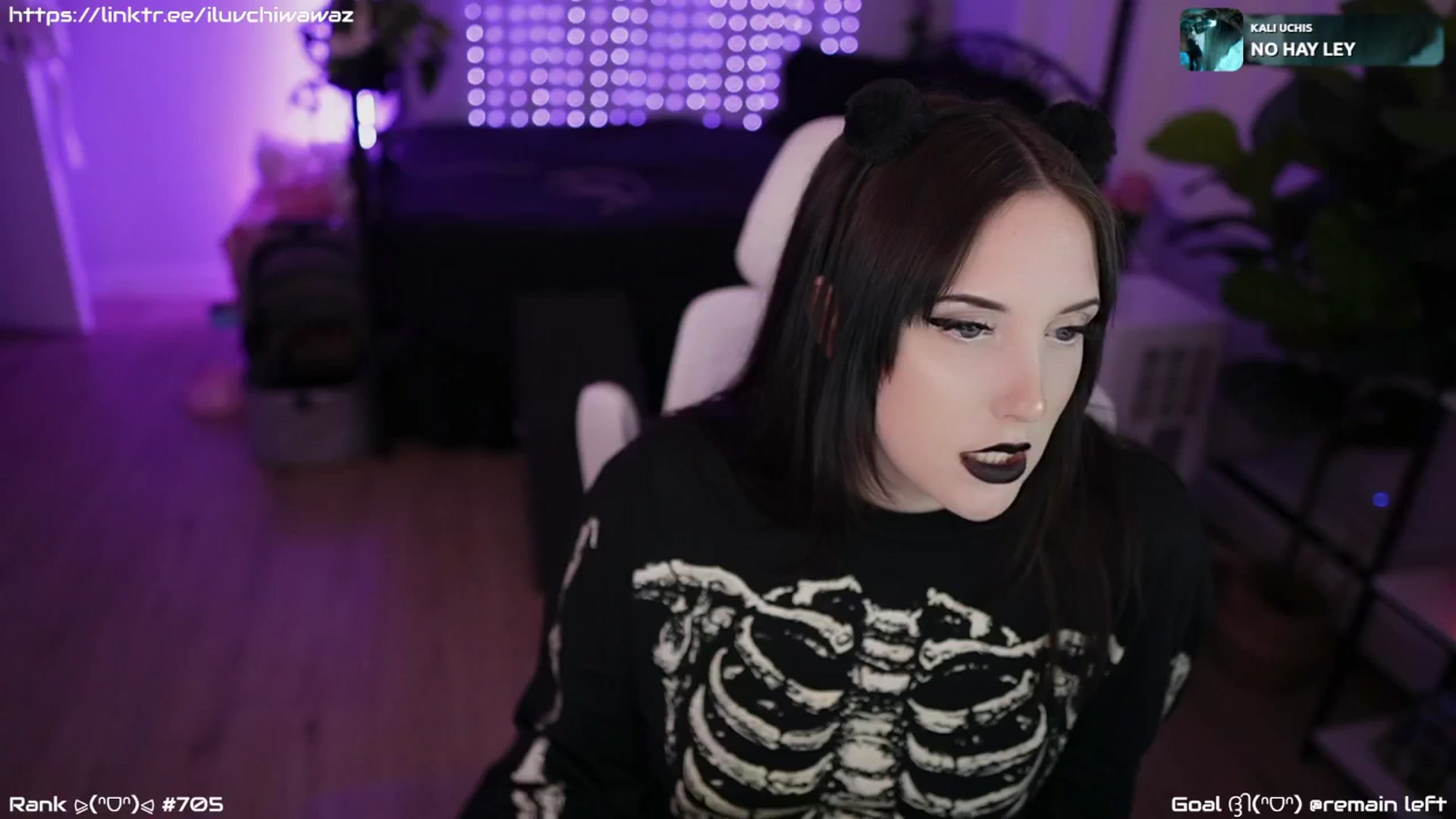 Gallery image thumbnail from EMMEL1NE's myfreecams stream on, 09/07/2024, 02:32 image 18 of 20