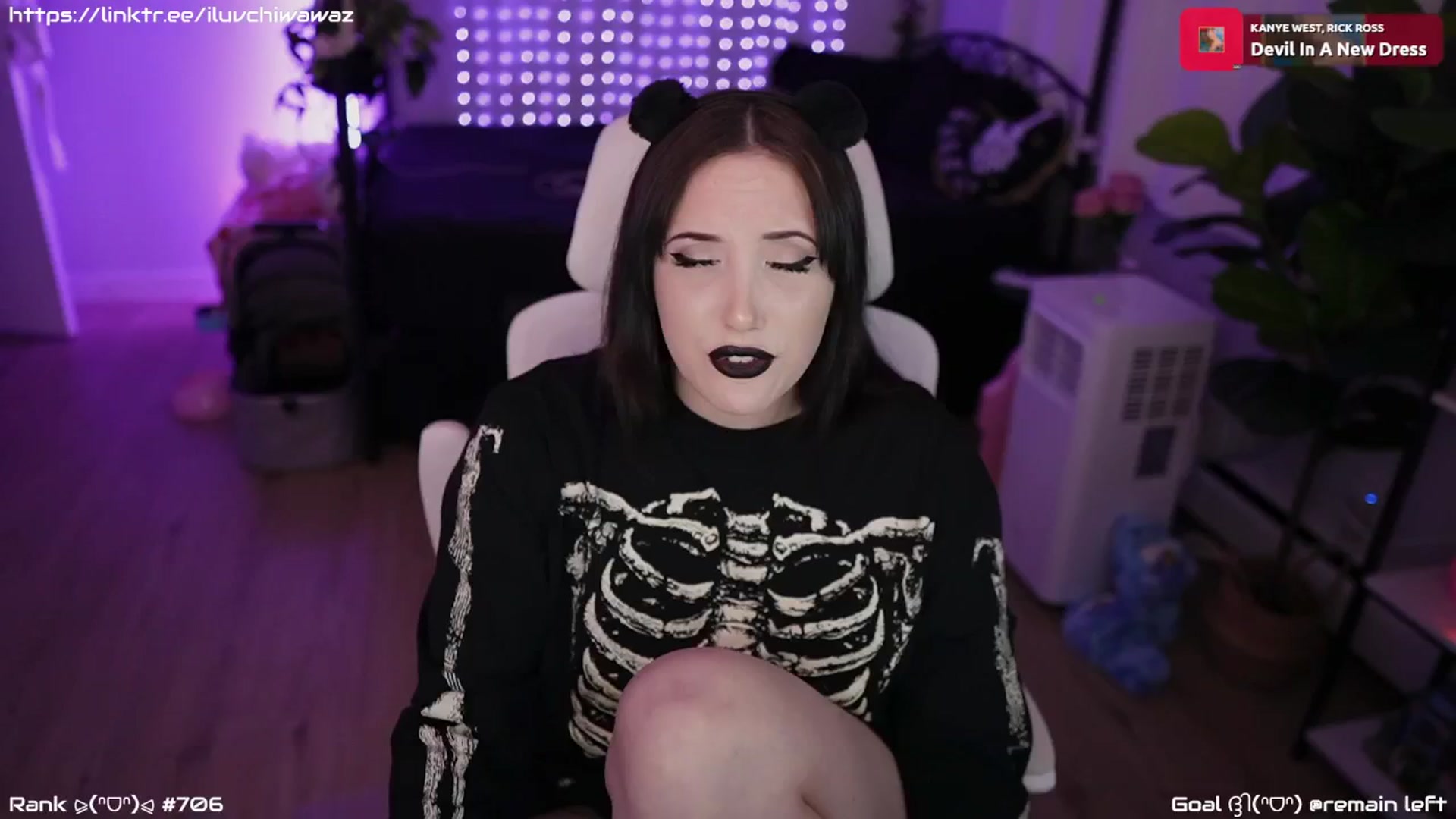 Gallery image thumbnail from EMMEL1NE's myfreecams stream on, 09/07/2024, 02:32 image 20 of 20