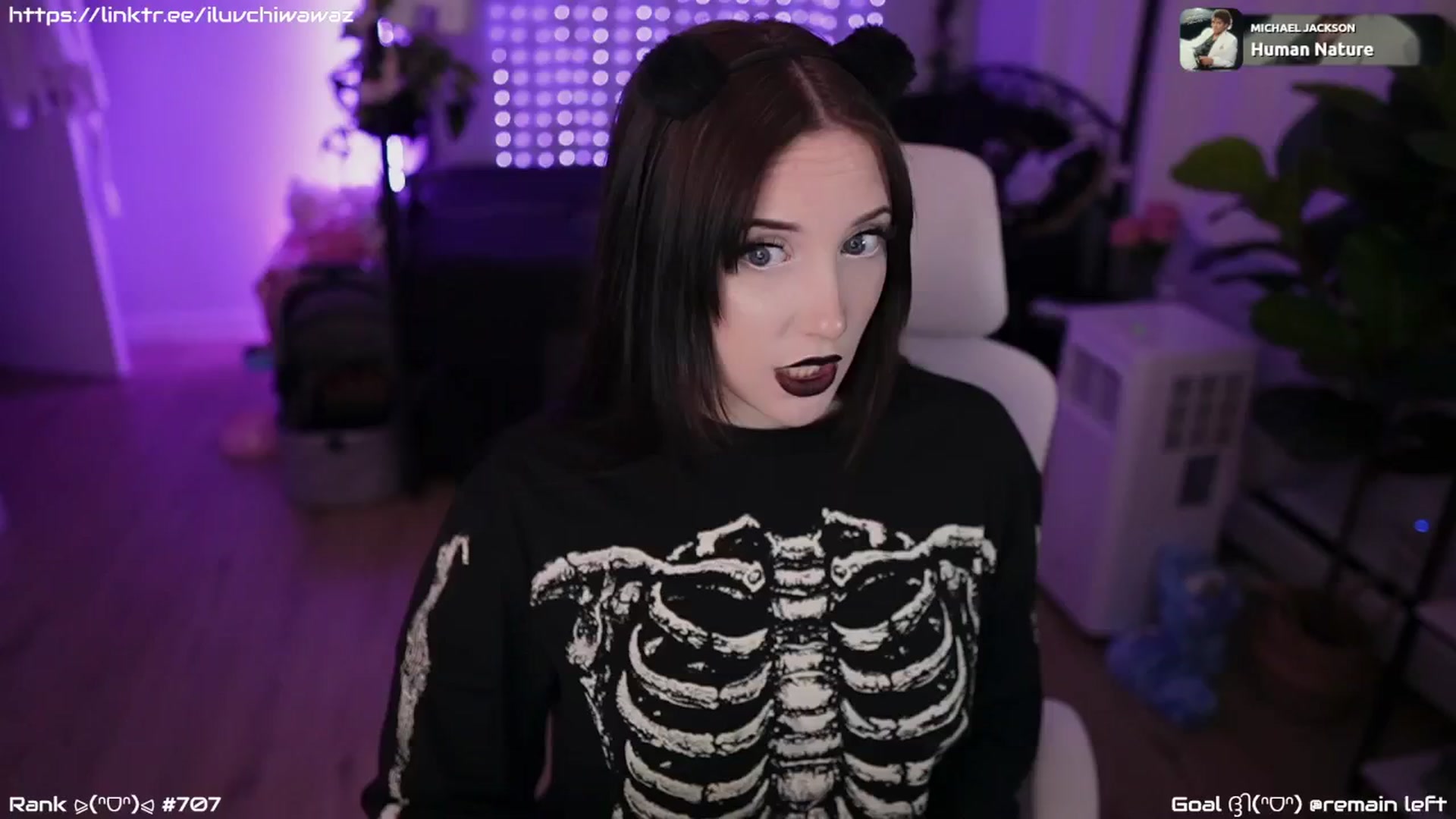Gallery image thumbnail from EMMEL1NE's myfreecams stream on, 09/07/2024, 02:32 image 6 of 20