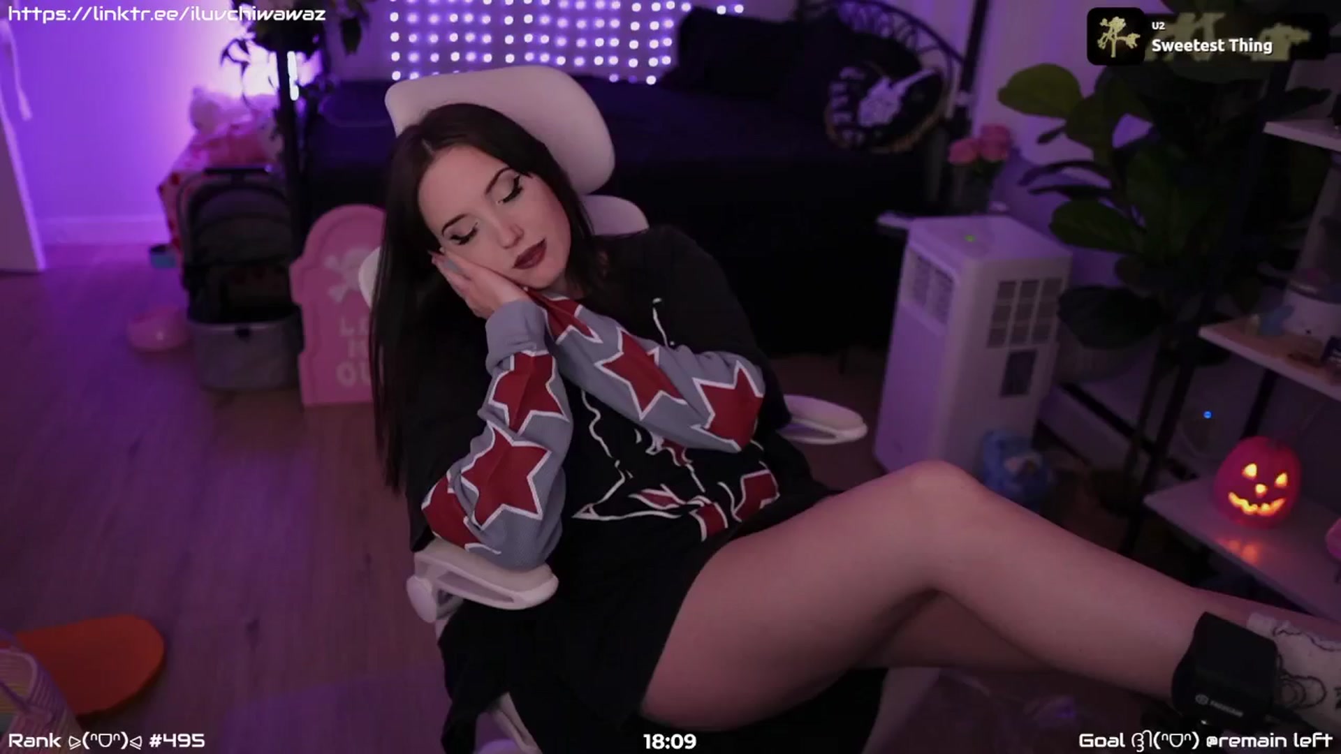 Gallery image thumbnail from EMMEL1NE's myfreecams stream on, 09/07/2024, 06:37 image 19 of 20