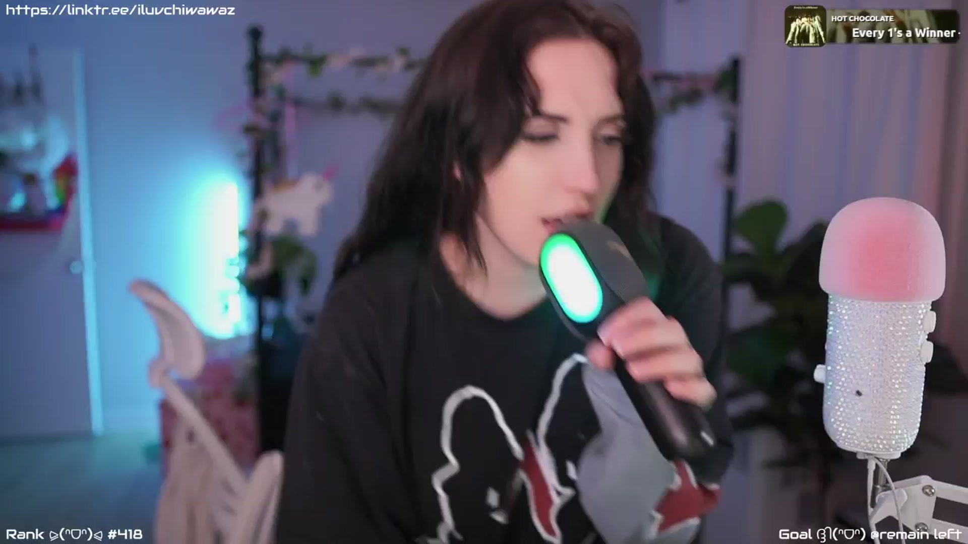 Gallery image thumbnail from EMMEL1NE's myfreecams stream on, 09/08/2024, 08:41 image 12 of 20