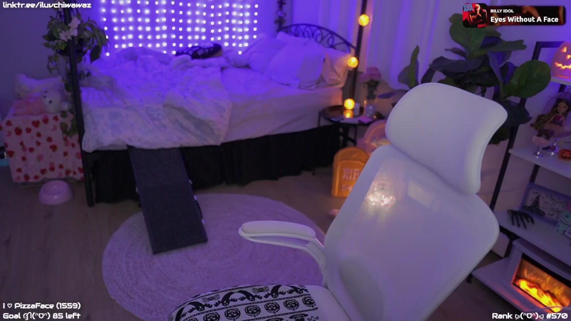 Gallery image thumbnail from EMMEL1NE's myfreecams stream on, 09/20/2024, 03:20 image 16 of 20